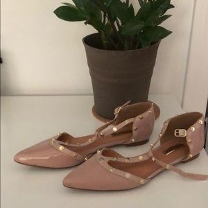 Halogen flats.  Size 6.5.